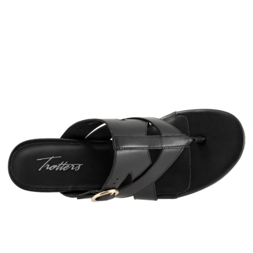 Nikki Sandal