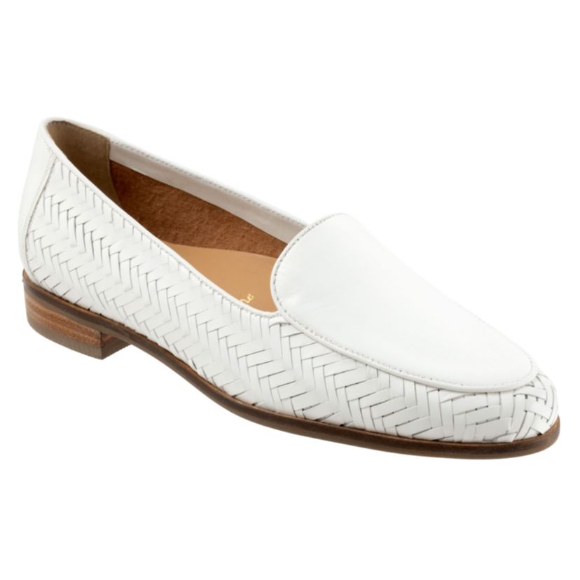 Lyric Flat