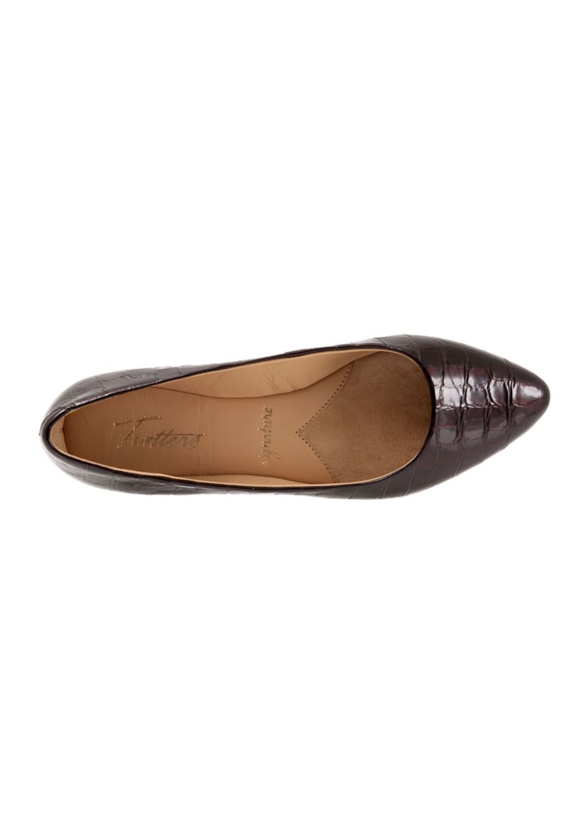 Estee Flats