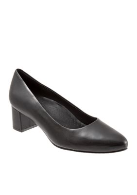 Trotters Kari Block Heel | belk