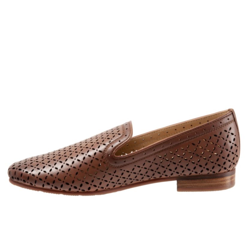 Trotters Gillian Flat
