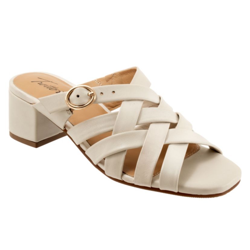 A strappy sandal with a chunky heel, the Lauri goes on easy and looks great. Surround your feet in the comfort of the Lunas full leather lining and cushioned footbed.
