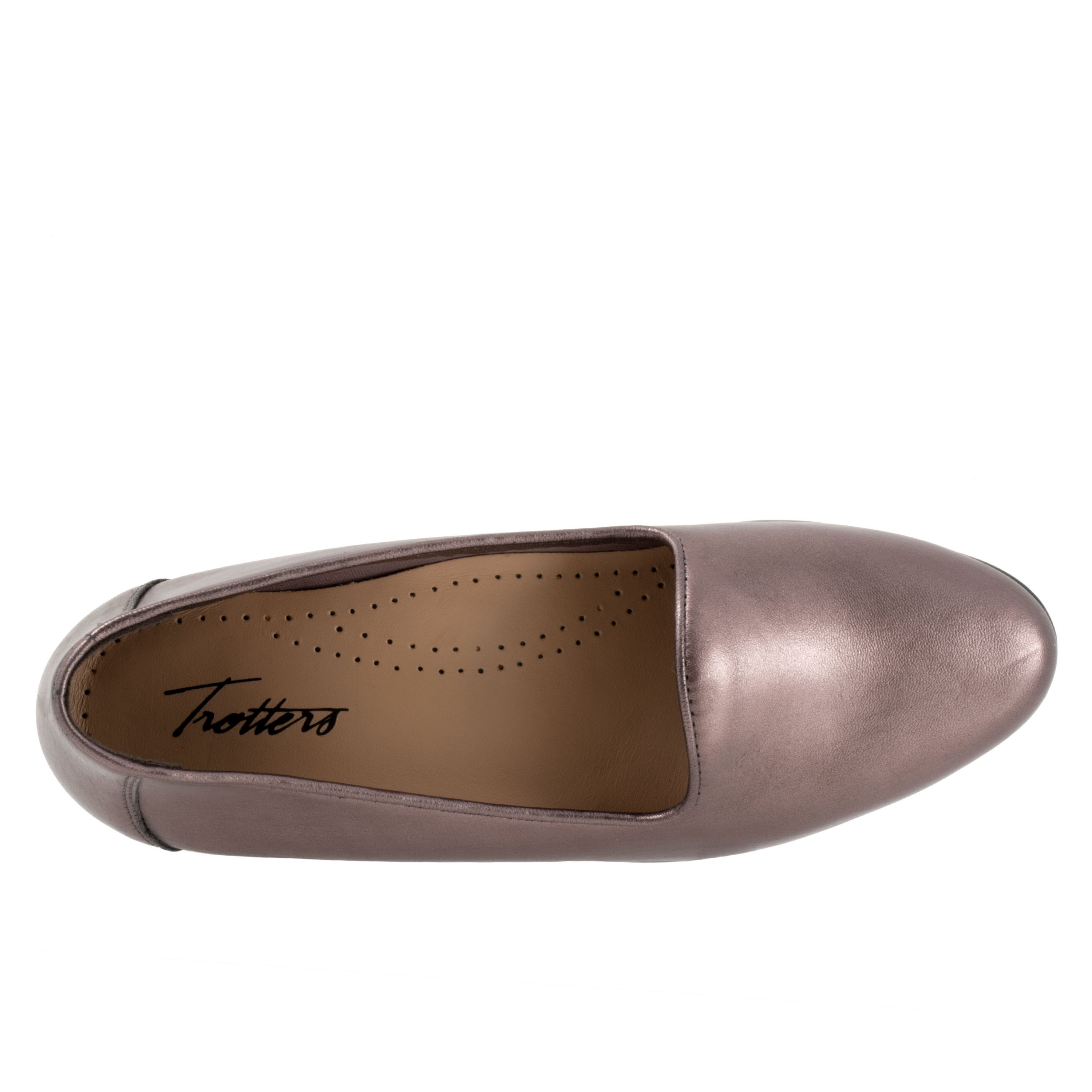 Liz Lux Flat