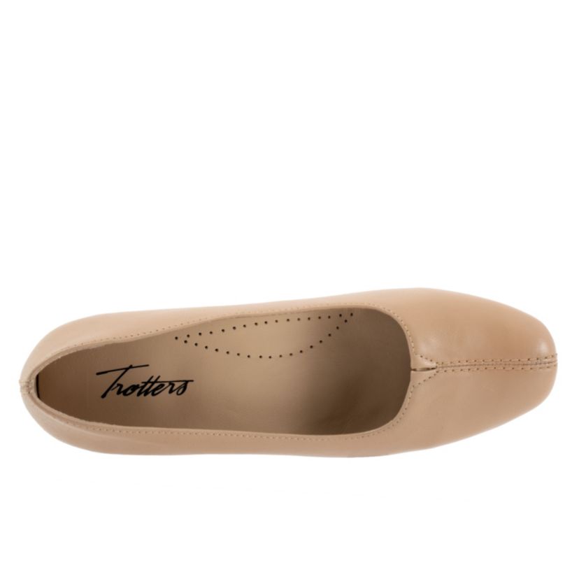 Doris Heels