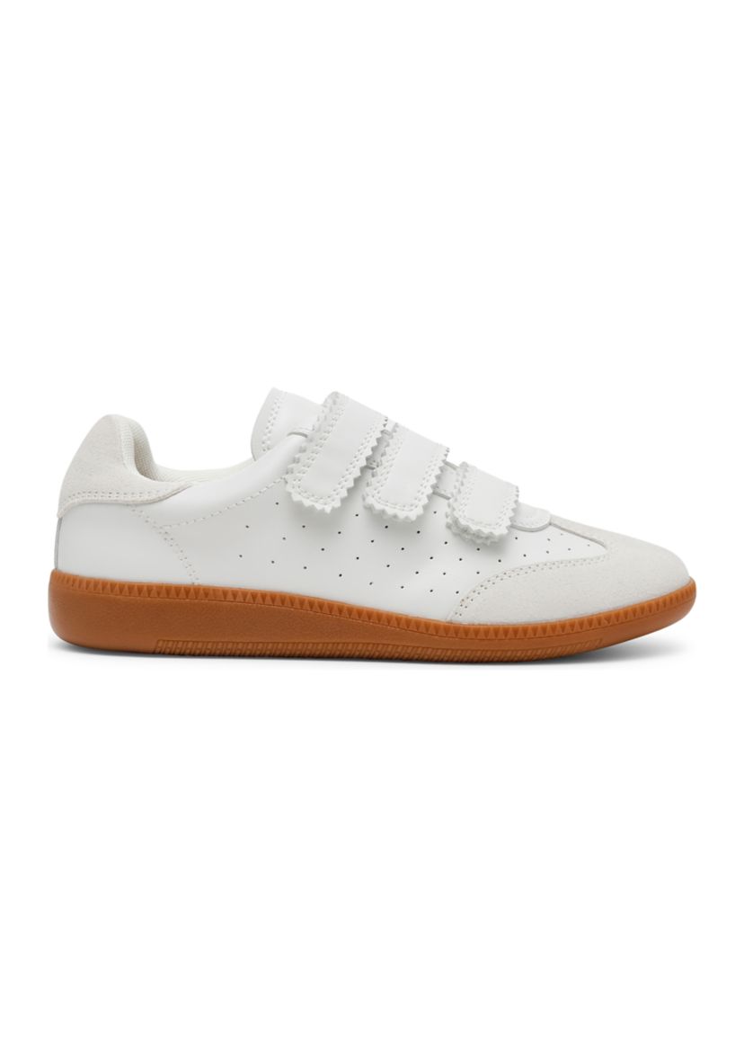 Momentum Sneakers