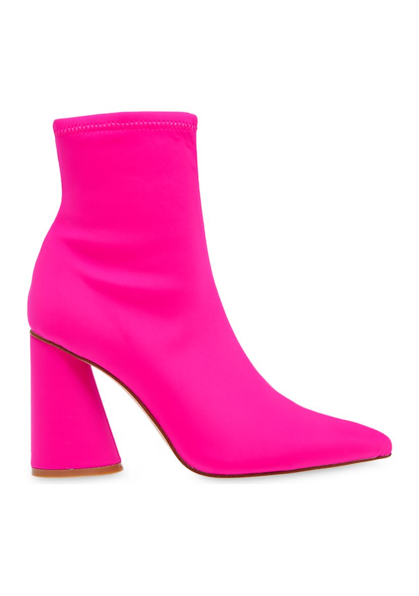Vallor Boots
