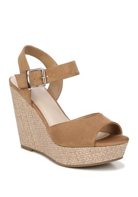 belk wedge heels