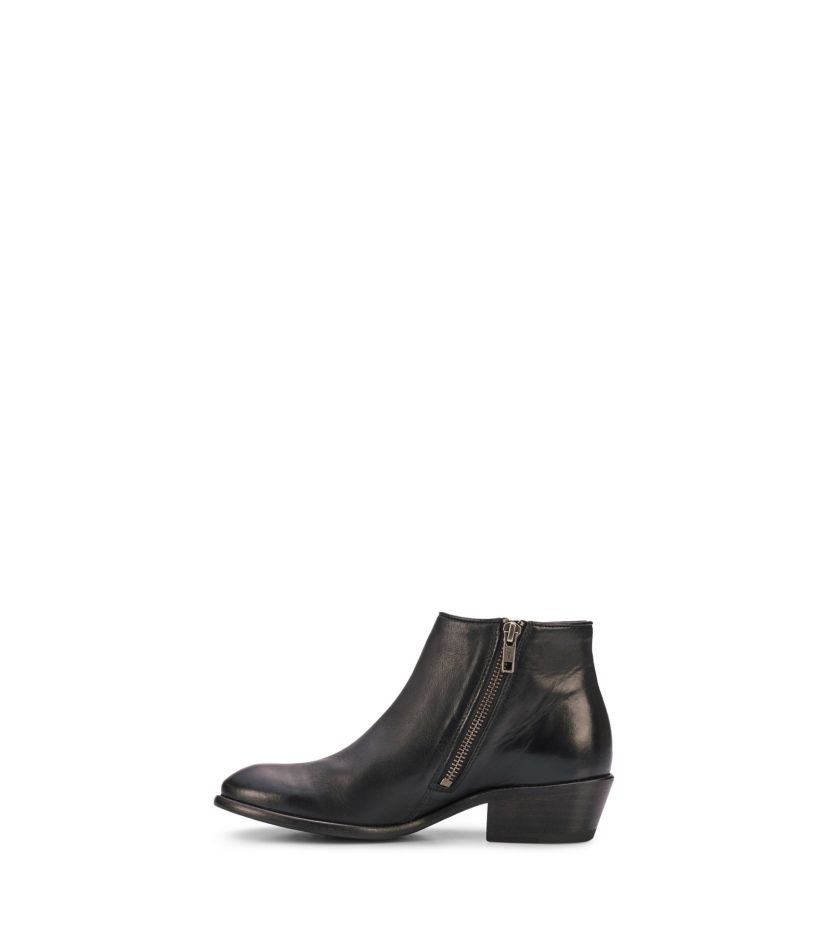 Carson Piping Bootie