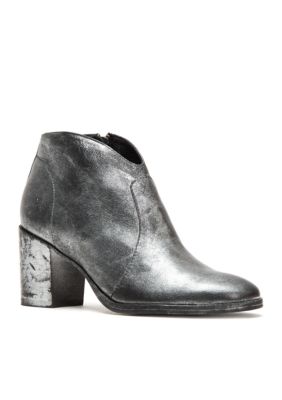 Frye Nora Zip Bootie | belk