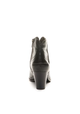 frye essa seam bootie