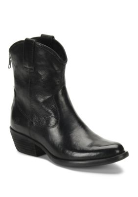 wynd born boots