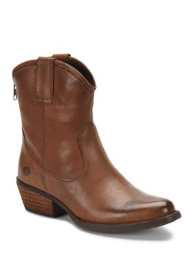 wynd born boots