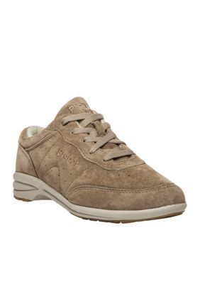 belk slip resistant shoes