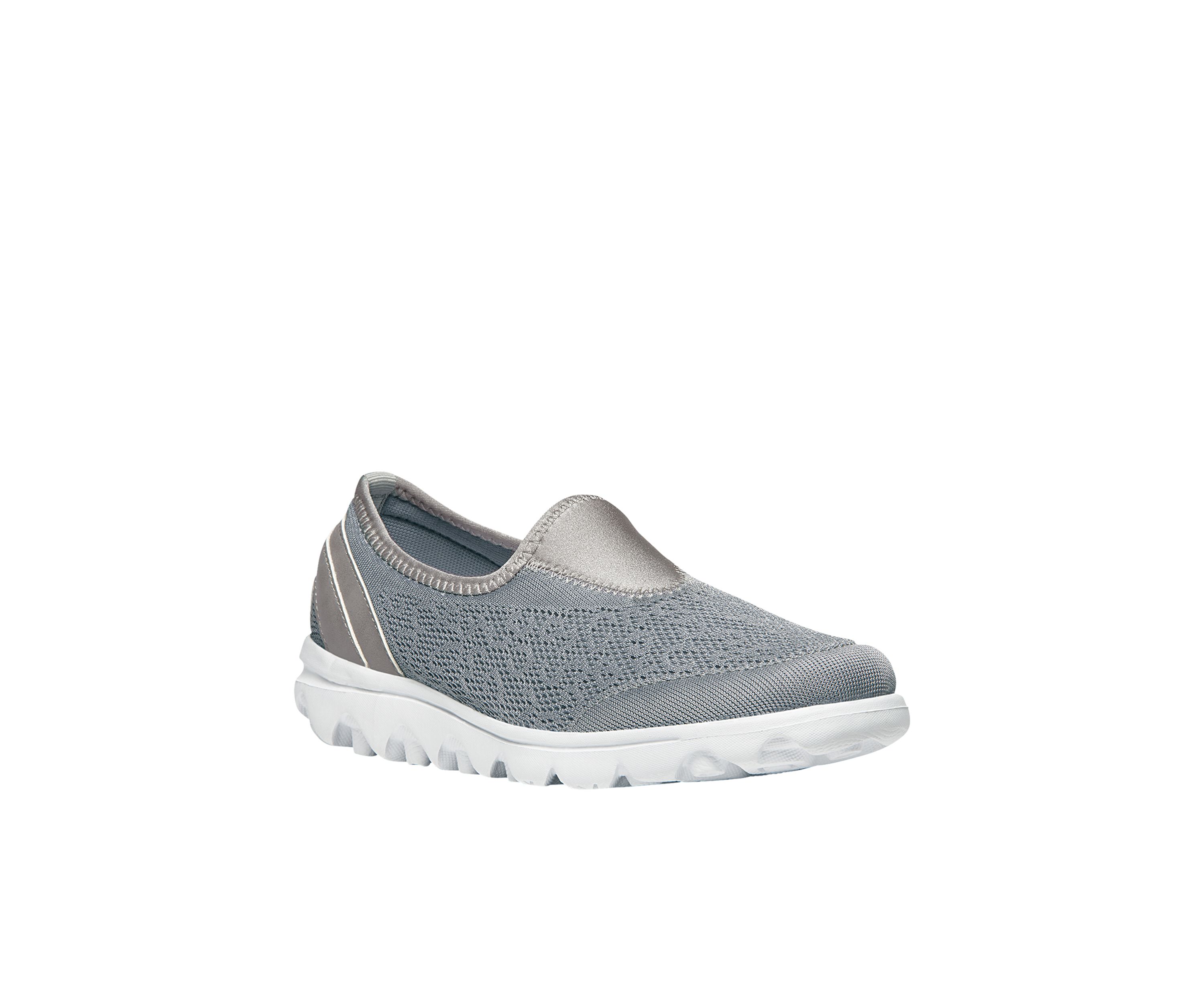 TravelActiv Slip-On Sneaker