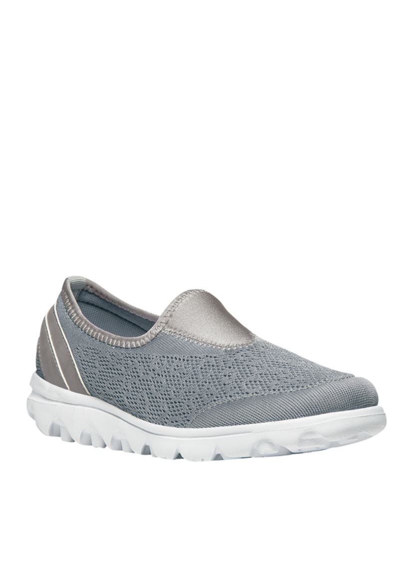 TravelActiv Slip-On Sneaker