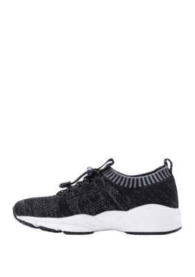 Women's Stability ST Sneaker