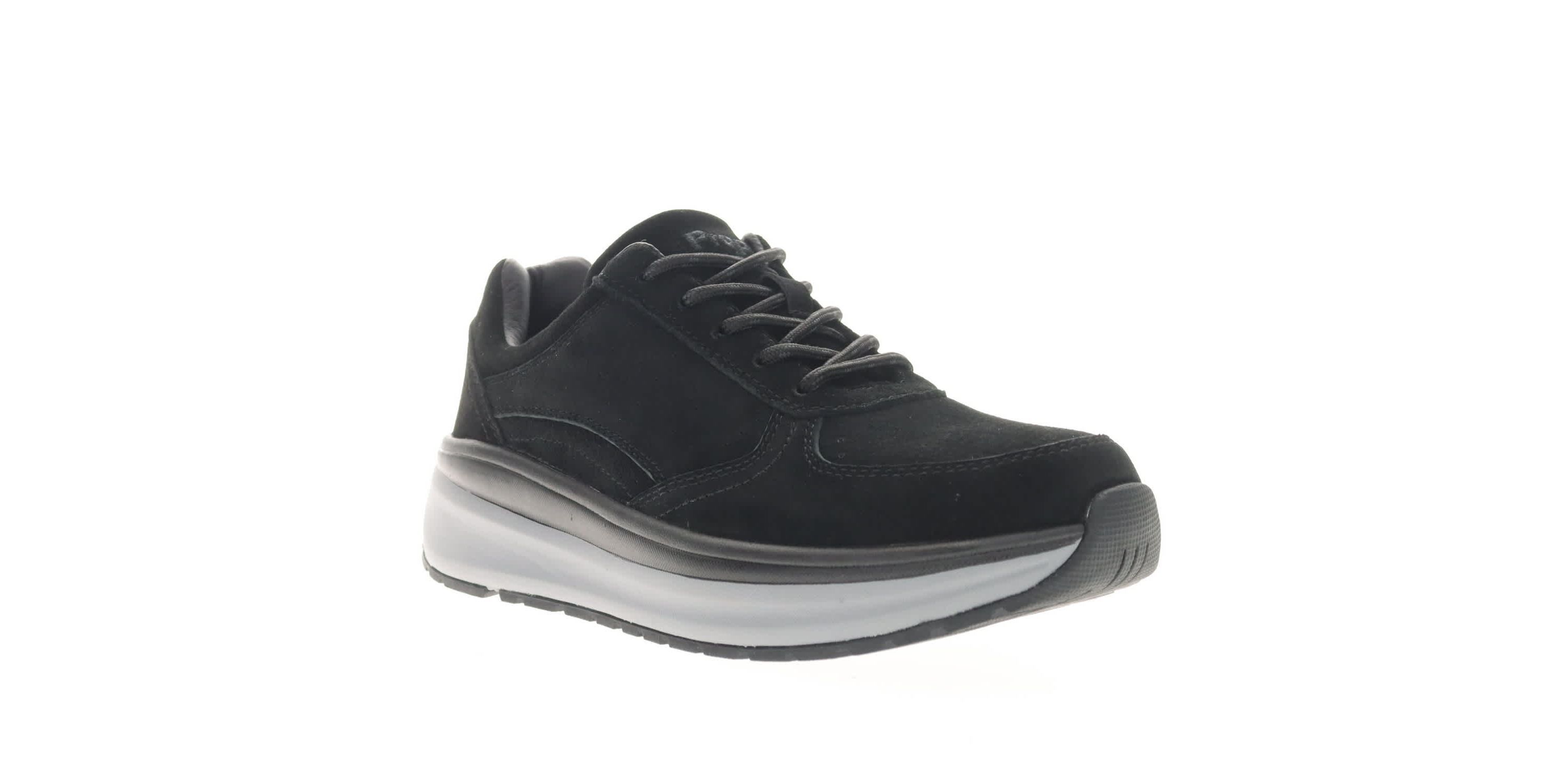 Ultima Sneakers
