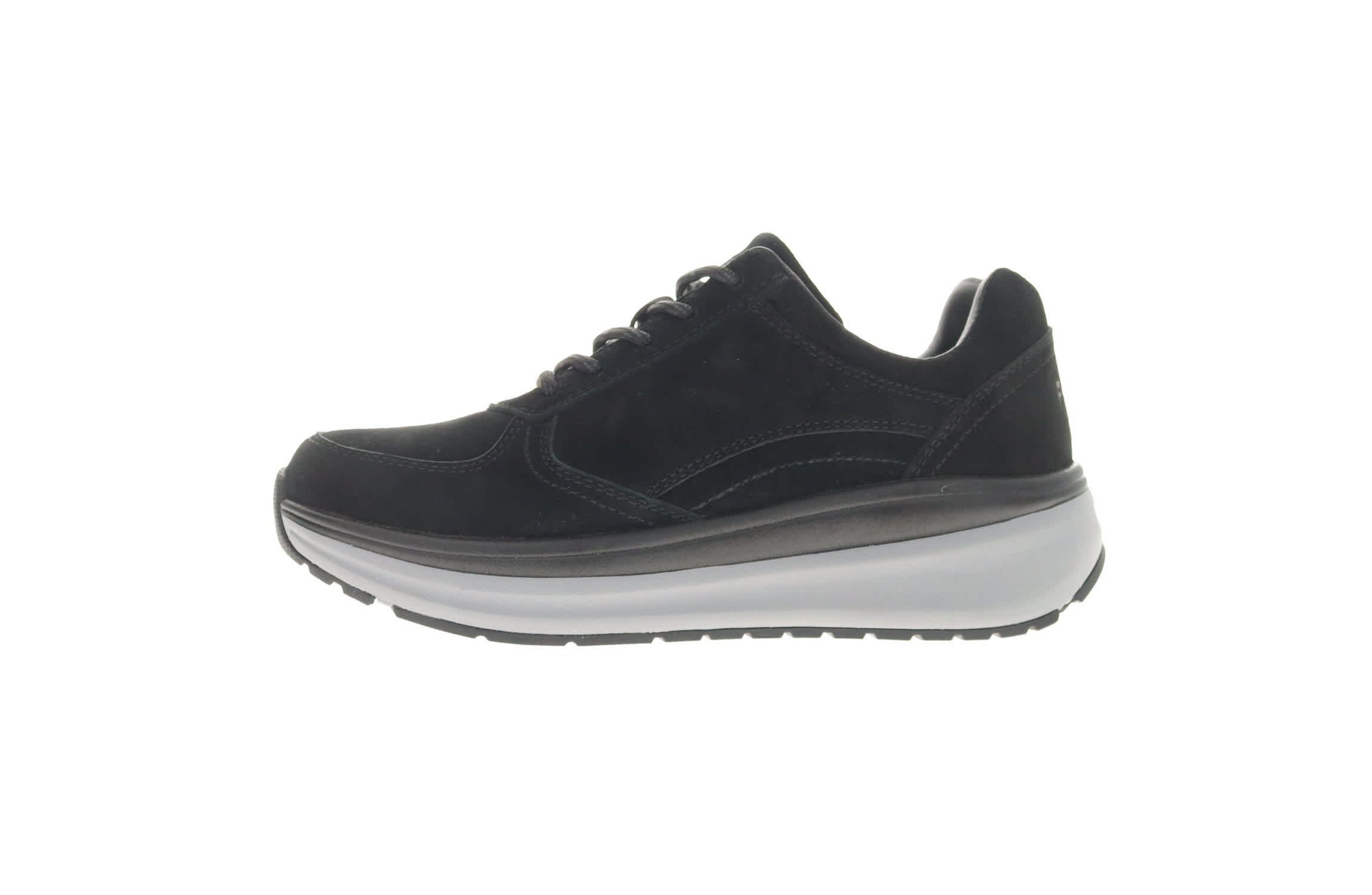 Ultima Sneakers