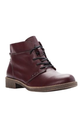 naturalizer tatum bootie