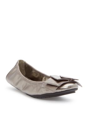 Me too best sale lilyana ballet flat