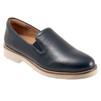 softwalk whistle wedge loafer