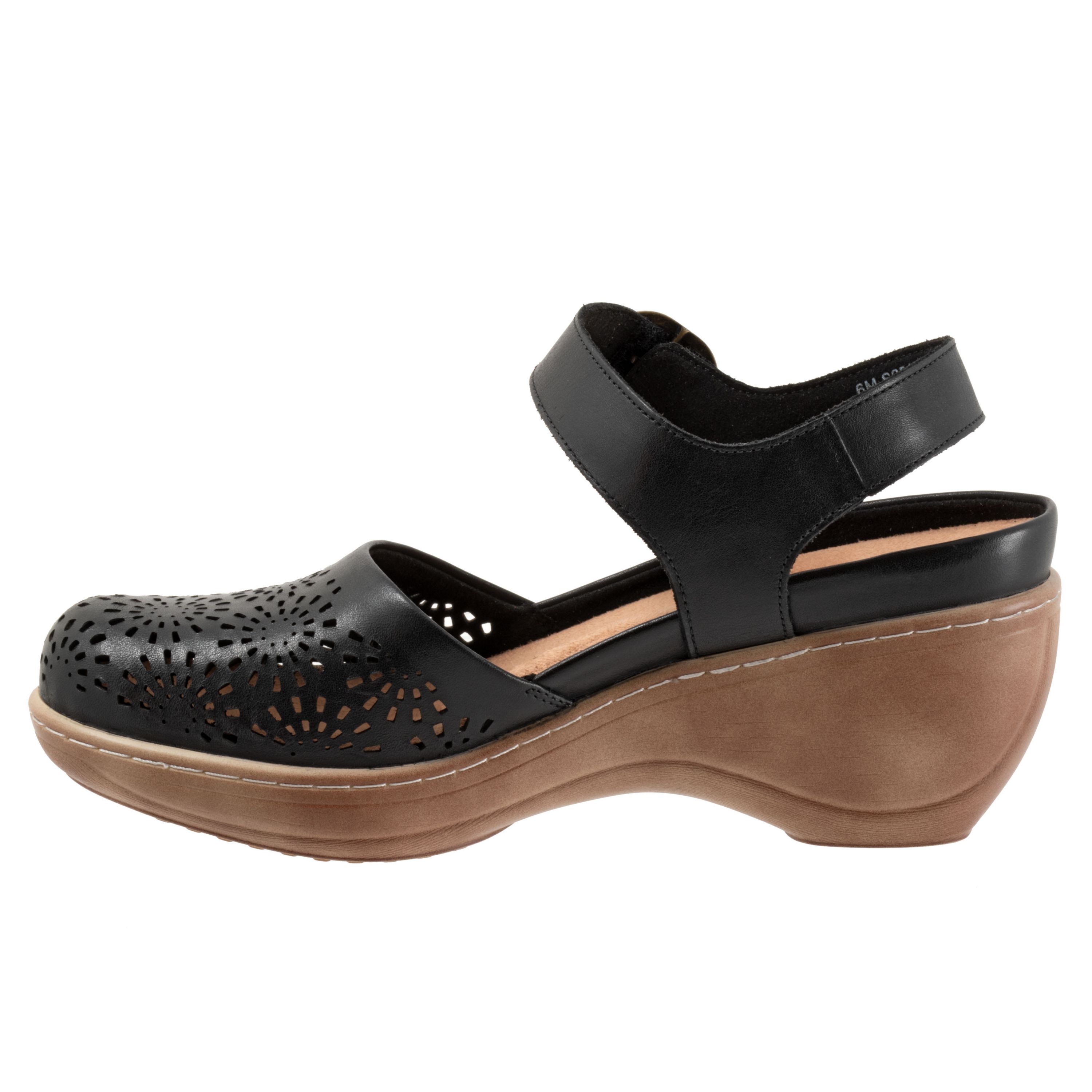 Mabelle Perf Clog