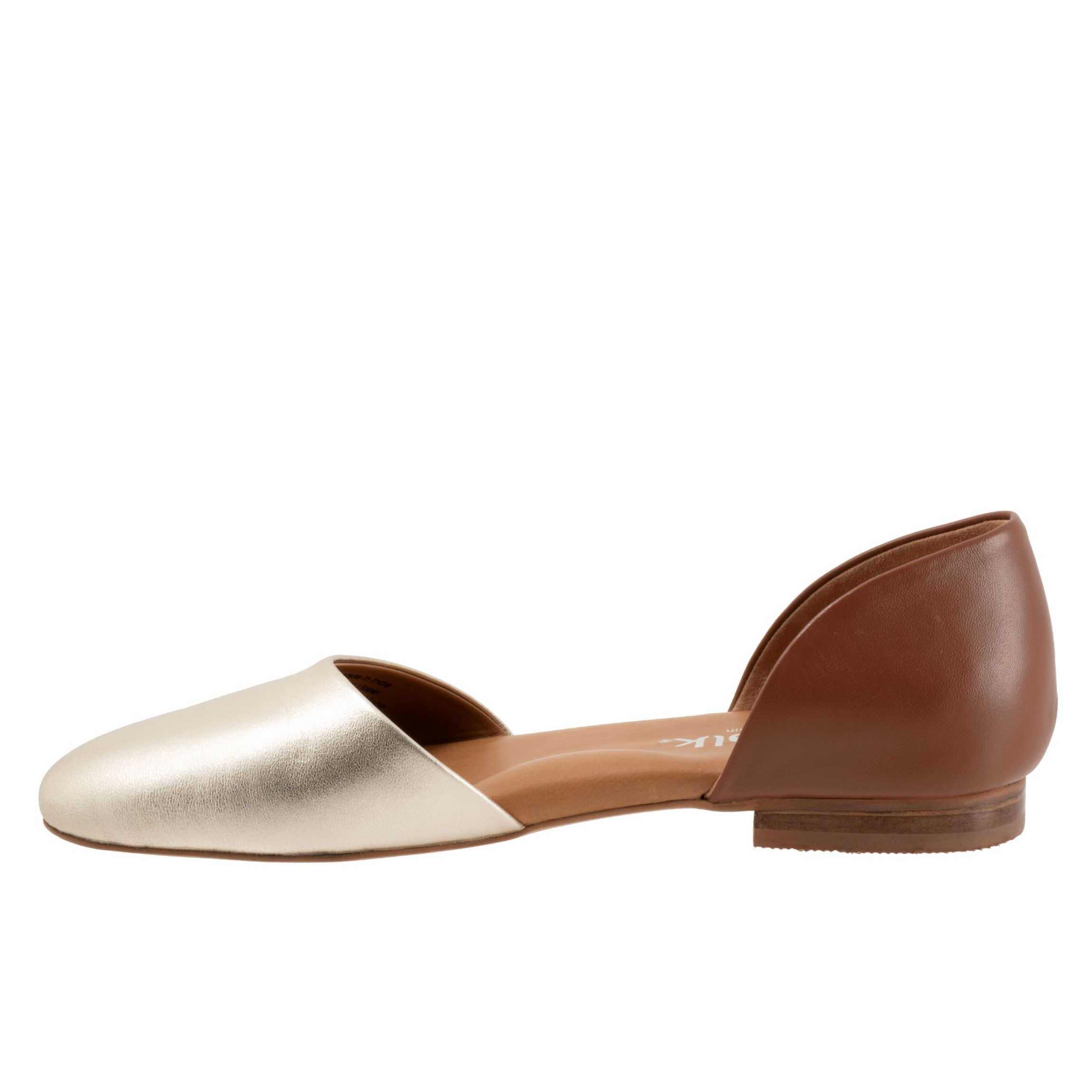 Kamari Flat