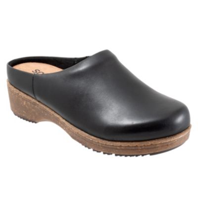 Softwalk Women's Arvada Clogs, Black, 6.5M -  0197061012889