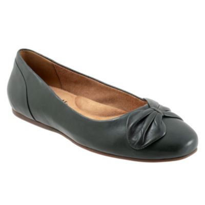 SoftWalk Women's Vellore Shoes - Extra Wide Navy in Size 10