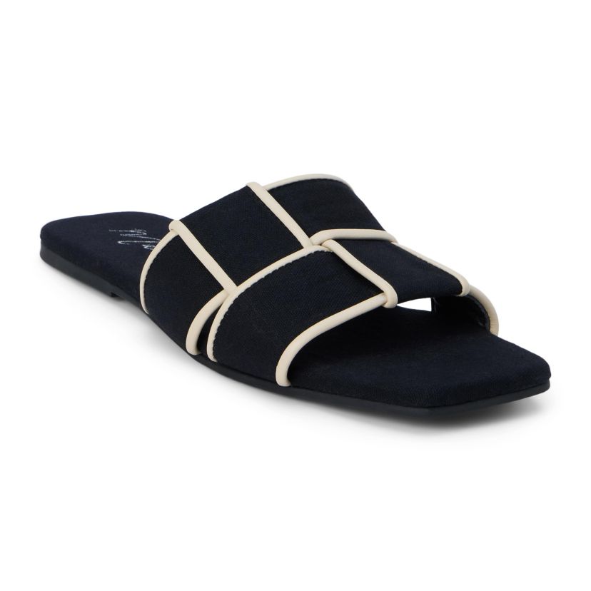 Flat sandal with woven upper.
