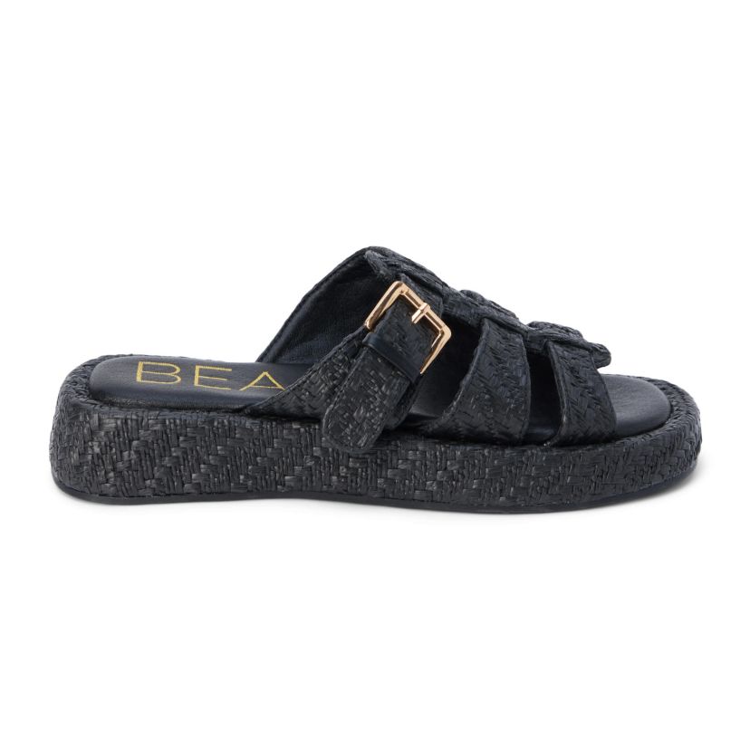 Vegan fisherman-style sandal.