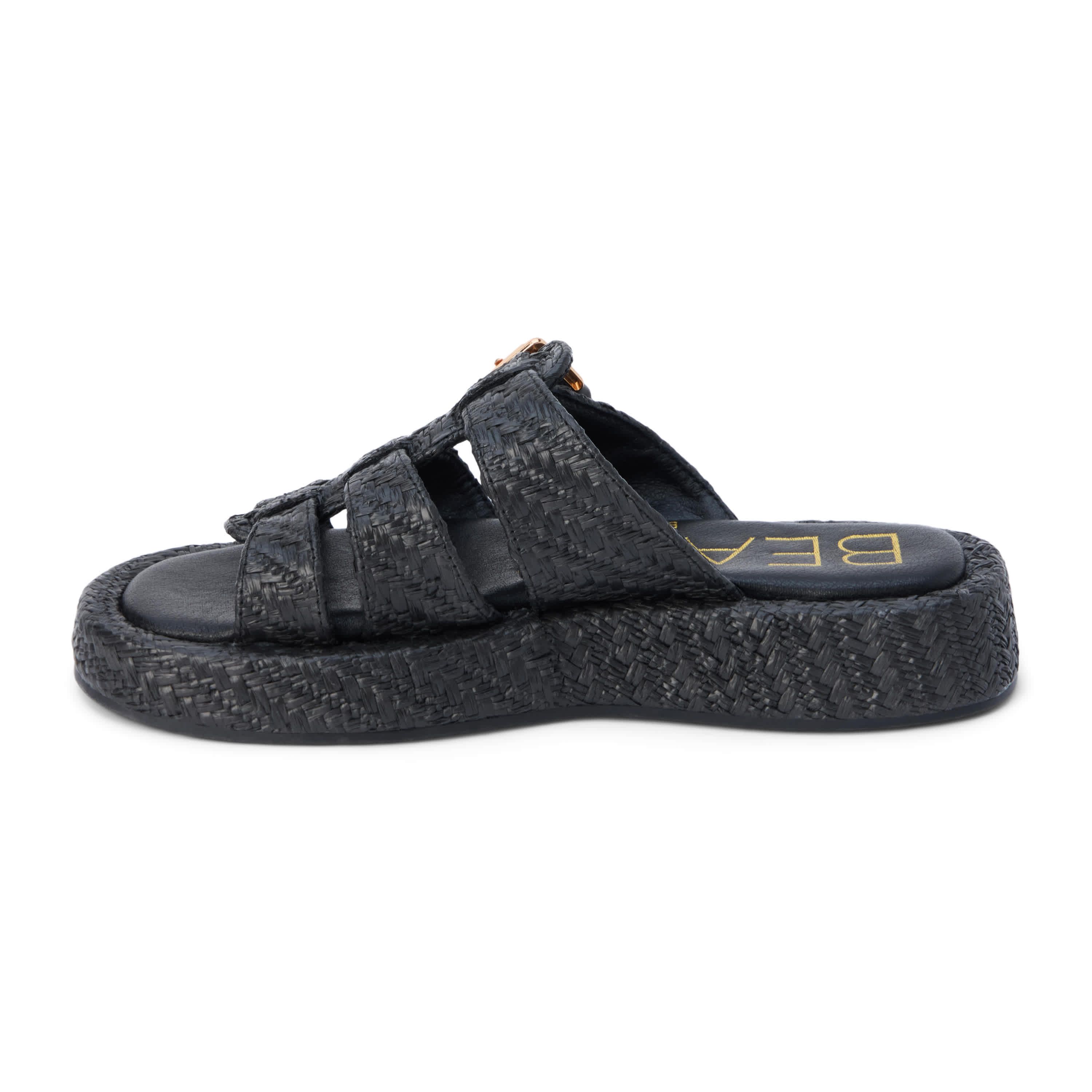 Vegan fisherman-style sandal.