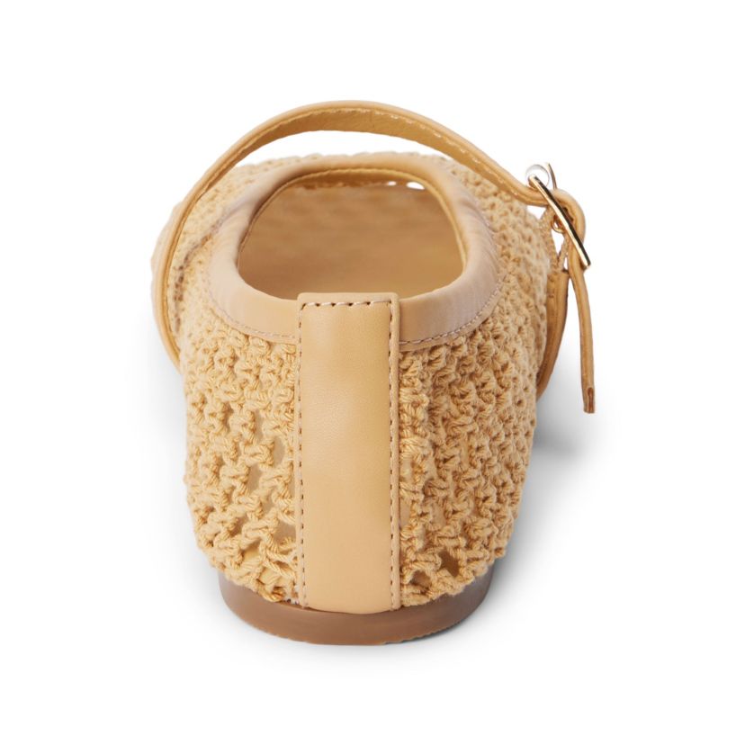 Fishnet mary jane ballet flat.