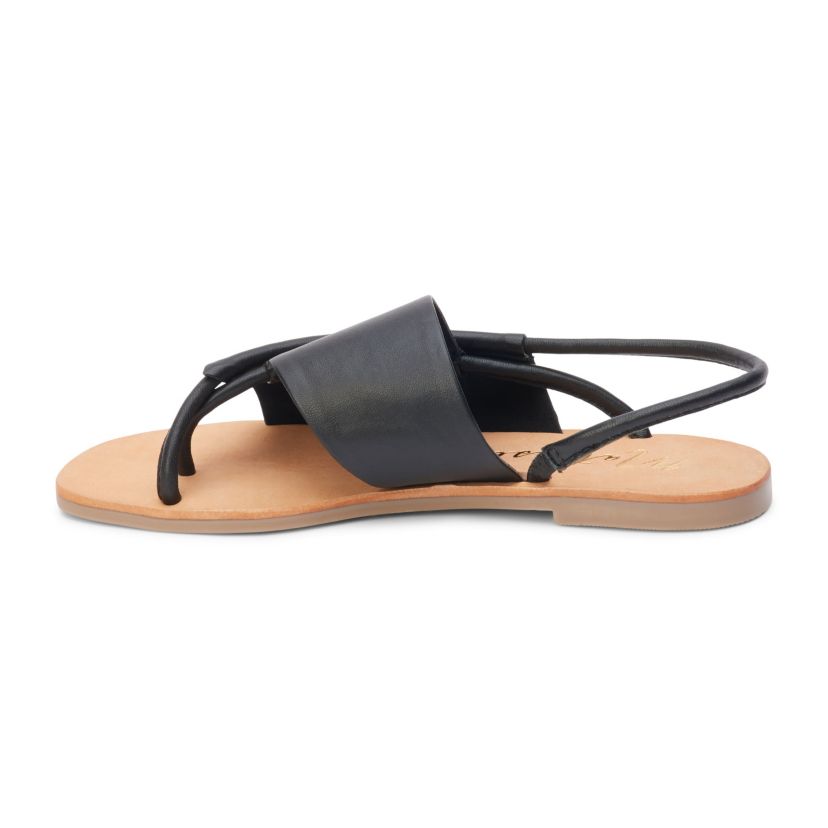 Shayla Flat Sandal