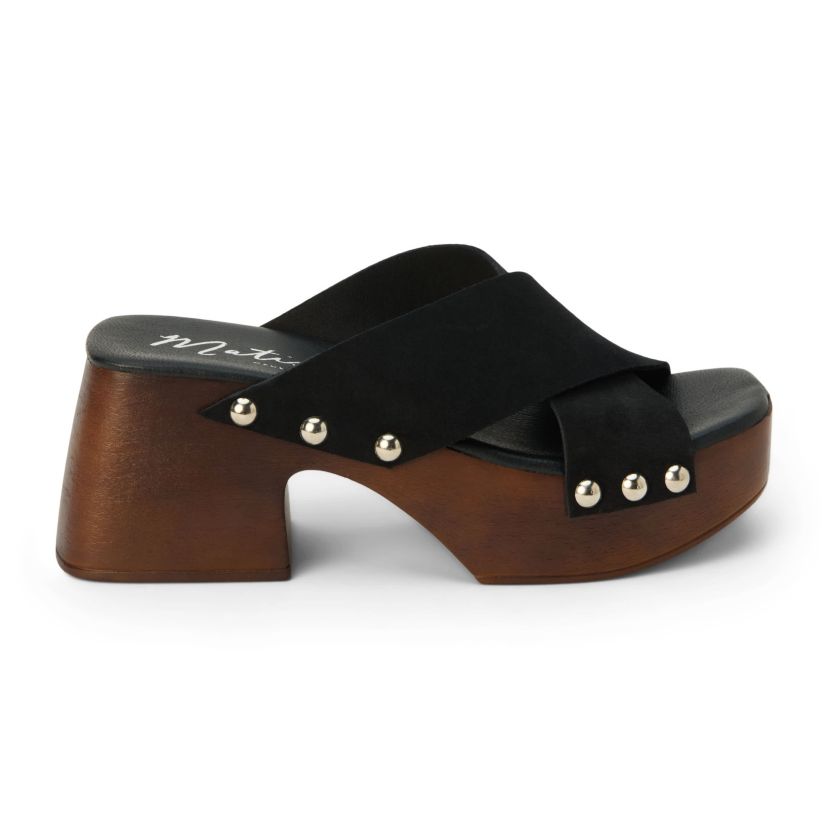 Criss-cross clog sandal