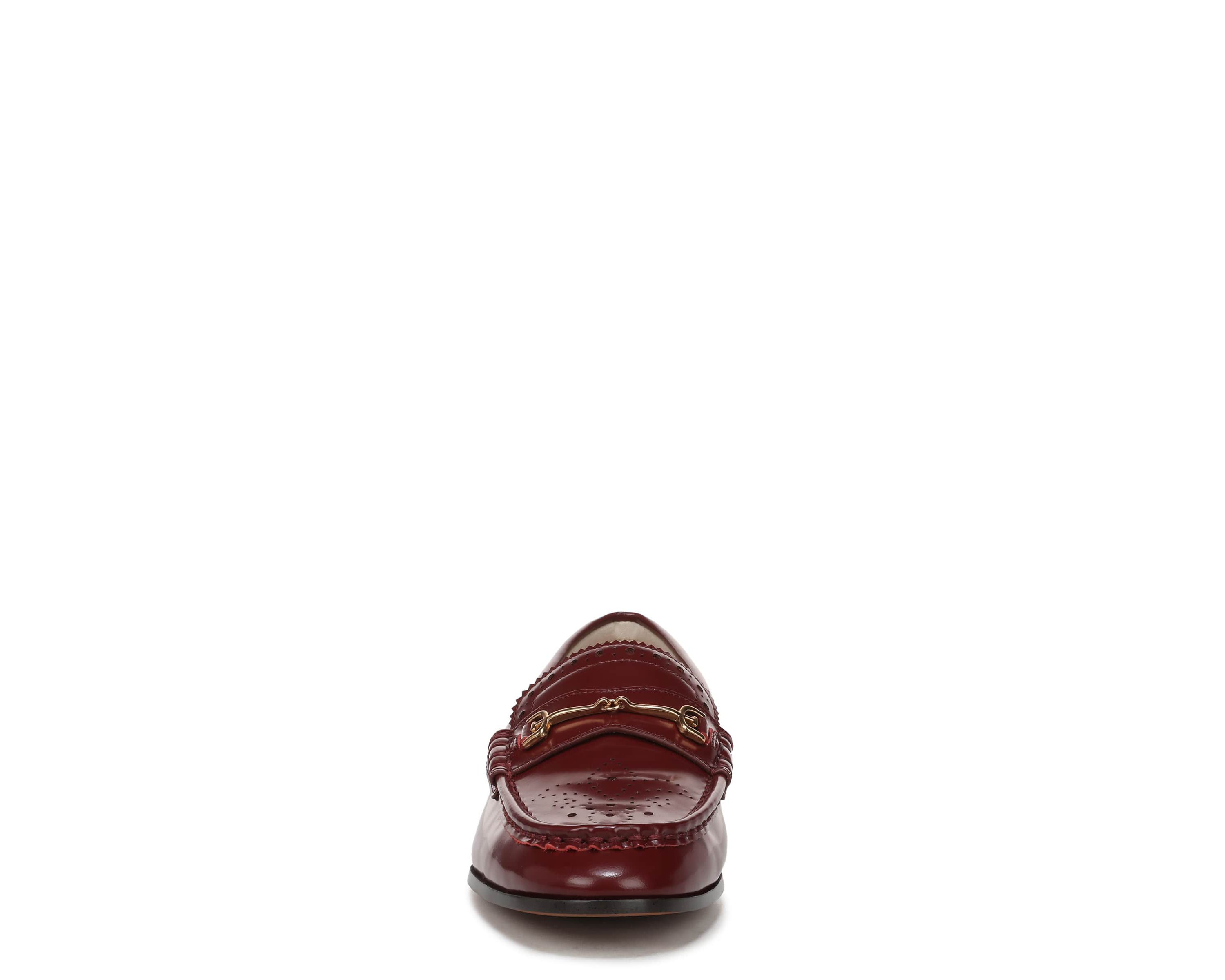 Liona Pointed Toe Flat