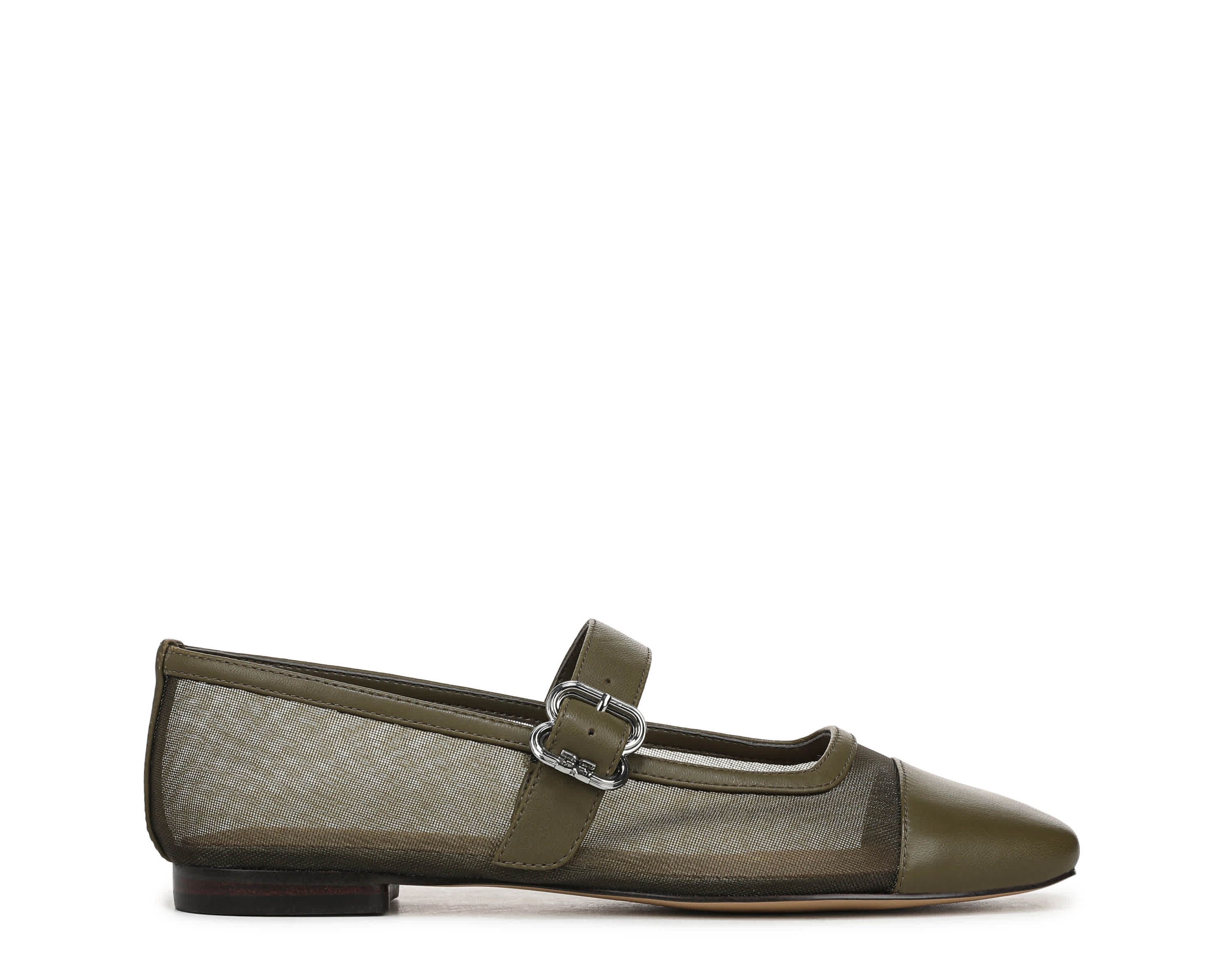 Miranda Mary Jane Flat