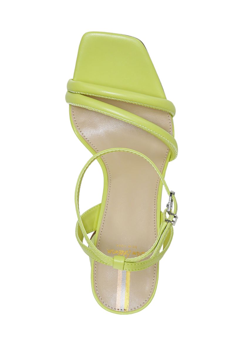 Kia Sandals
