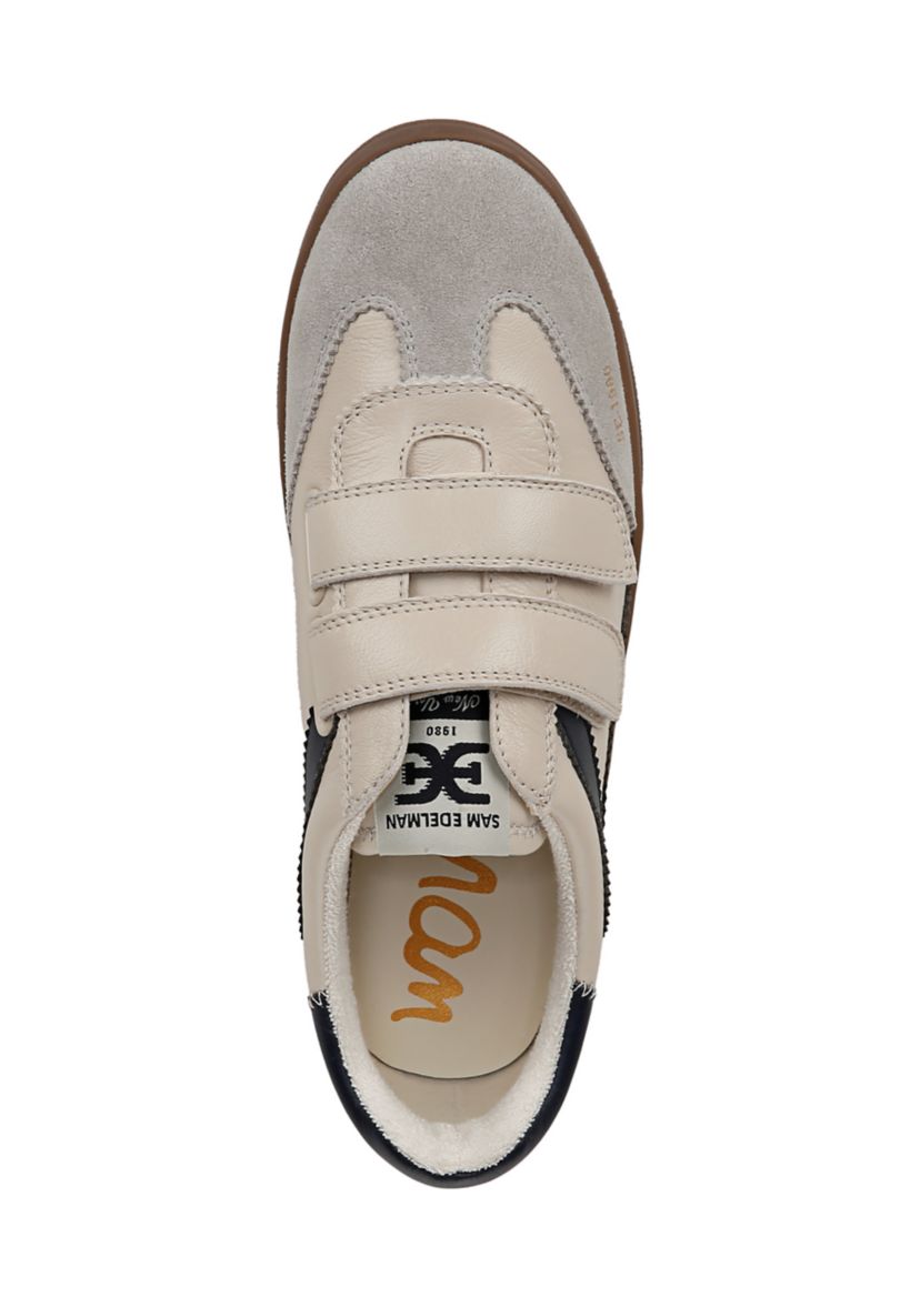 Talia Sneakers