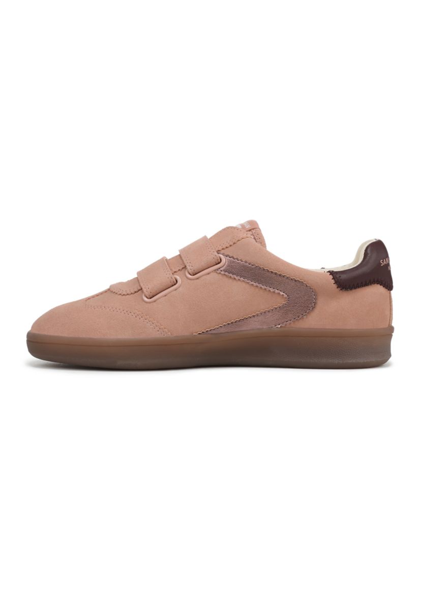 Talia Sneakers