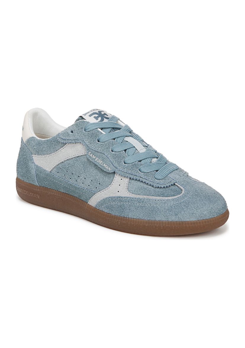 Kallen Sneakers