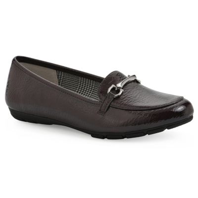 Cliffs by White Mountain Women's Glowing Loafer Flat, Burgundy, 10W