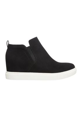 Madden girl black online wedge sneakers