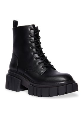 Belks store black boots