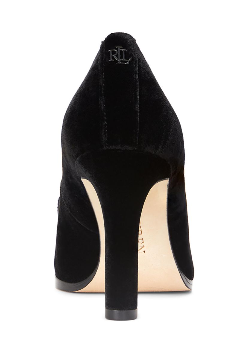 Corah Velvet Pump