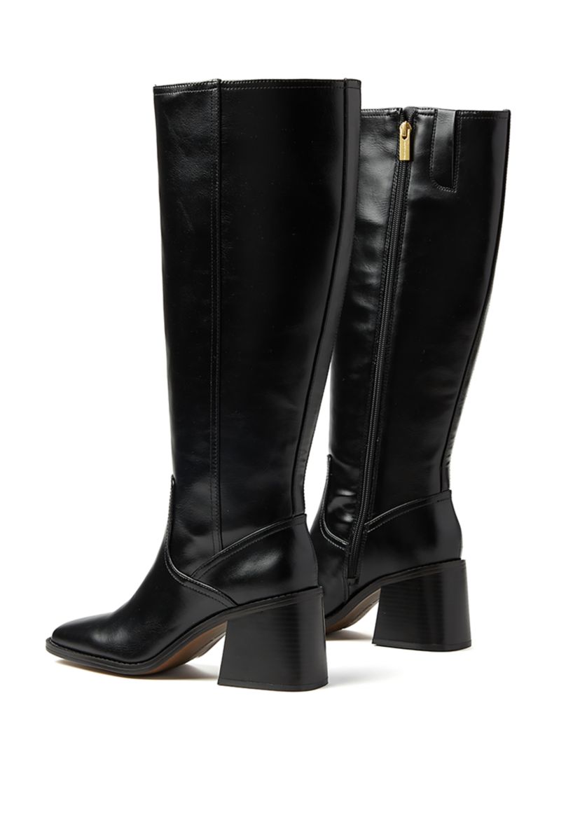Sanea Boots