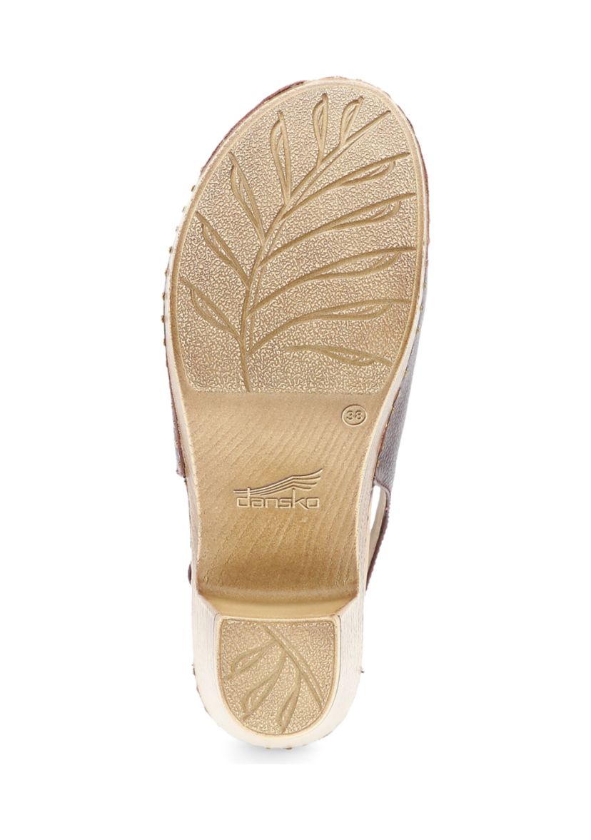 Sassy Heeled Clogs