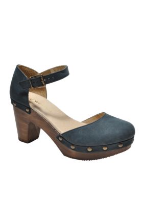 wooden wedge clogs
