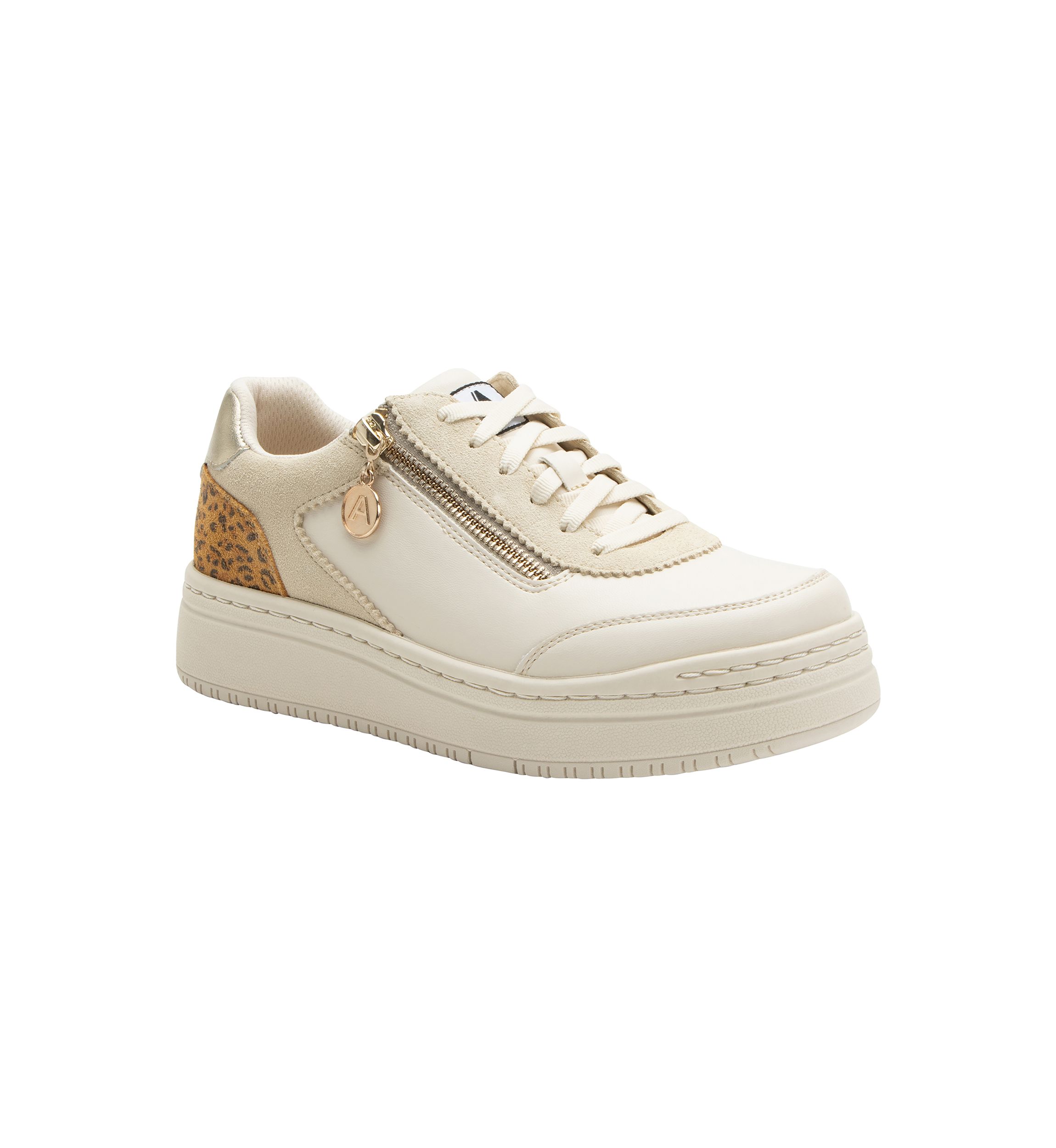 Averie Sneakers