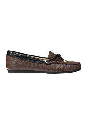 Michael kors sutton hot sale shearling lined moccasins